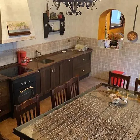 Casa Rural Vinas La Vid y Barrios